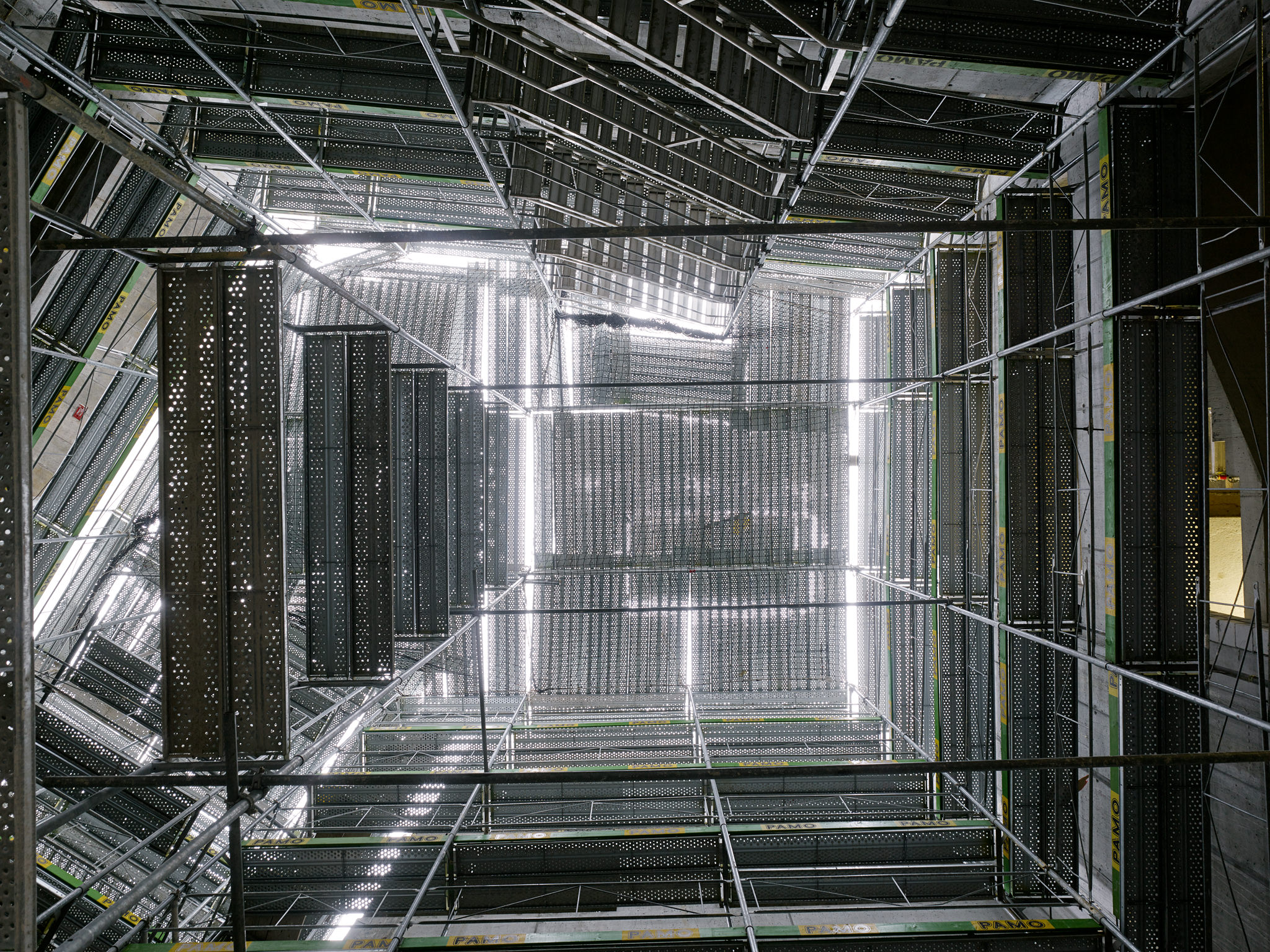 E15541 Alpa 049151 SCREEN